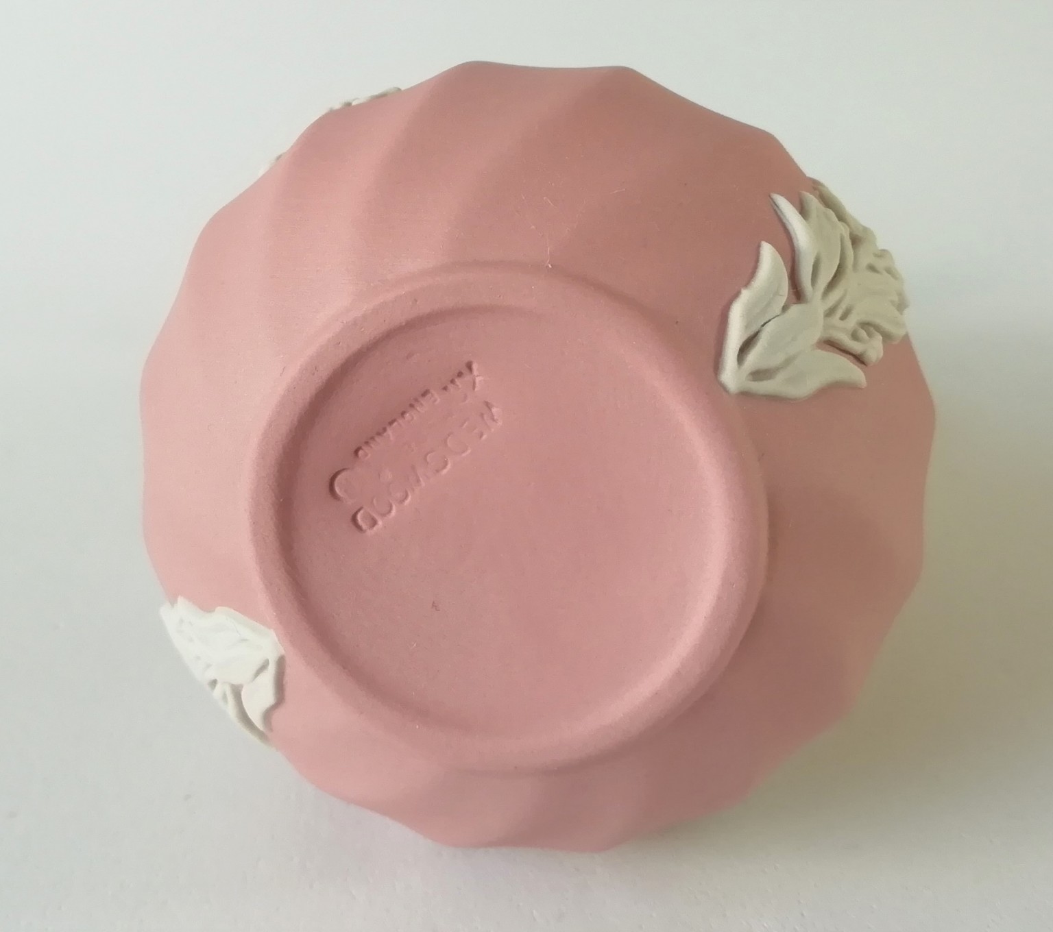Nivag Collectables: Wedgwood - Pink Jasperware: Dancing Hours