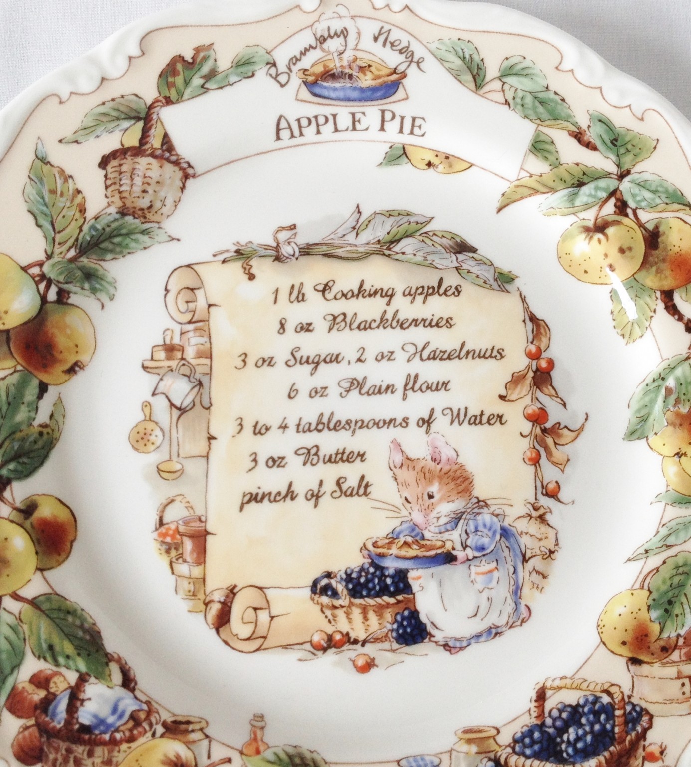 Nivag Collectables: Royal Doulton - Brambly Hedge: Apple Pie