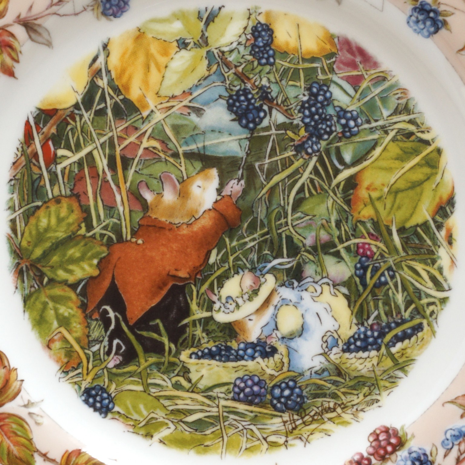 Royal Doulton Brambly Hedge 1998 Year Plate Autumn Colours Collectors Plate
