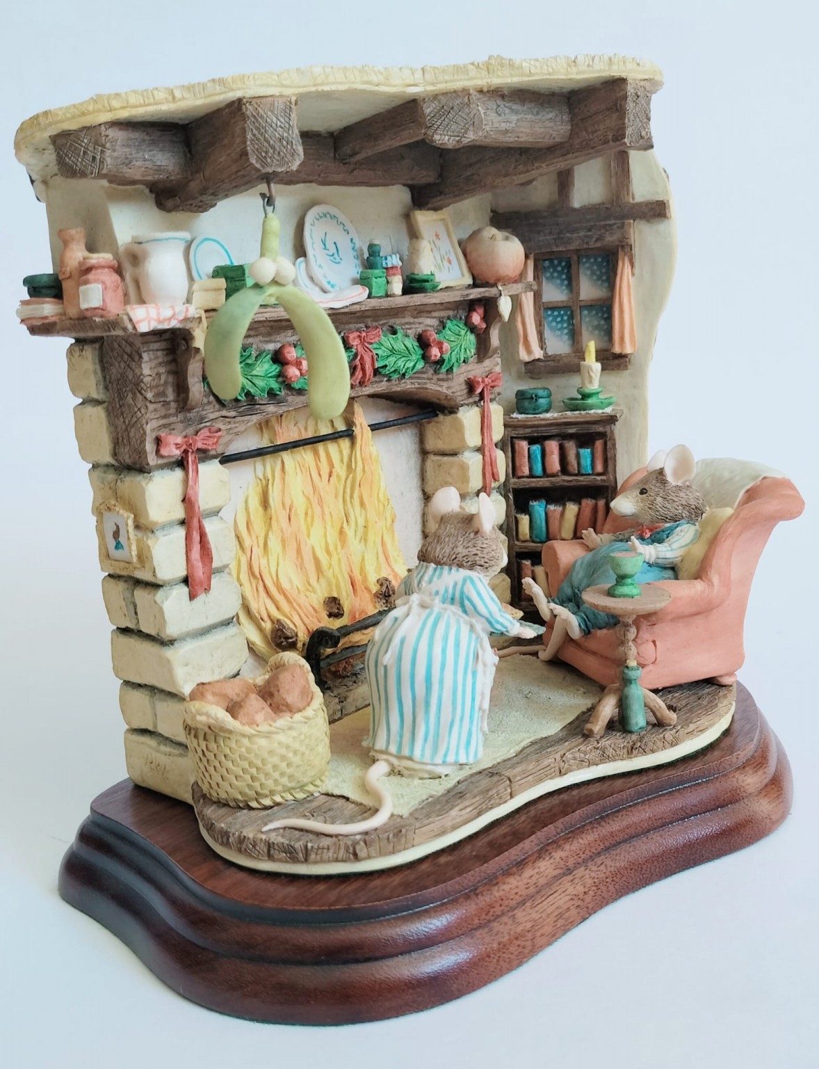 Nivag Collectables: Border Fine Arts - Brambly Hedge: Winter